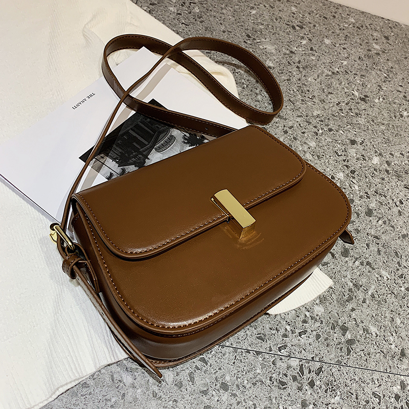 Bags for Women 2024 New Fashion Retro One Shoulder Bag Temperament Versatile Crossbody Bag Luxury Designer French Flap Handbags