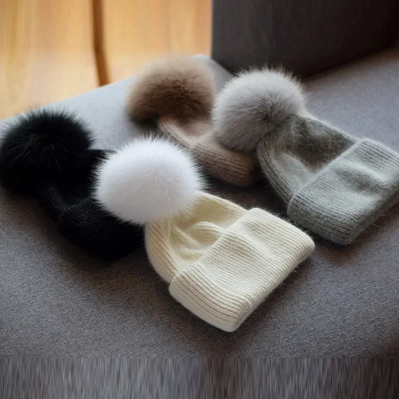 Rabbit Fur Knitted hats for Women Real fox Fur Pom Poms Hat Large Pompom Outdoor Warm Skullies Beanie Winter Hat Christmas 241106