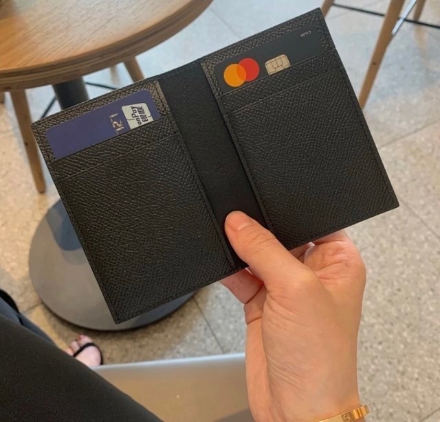 Customized Letters Genuine Leather Bank Credit Card Holder for Woman Men Leather High Quality Protective Card