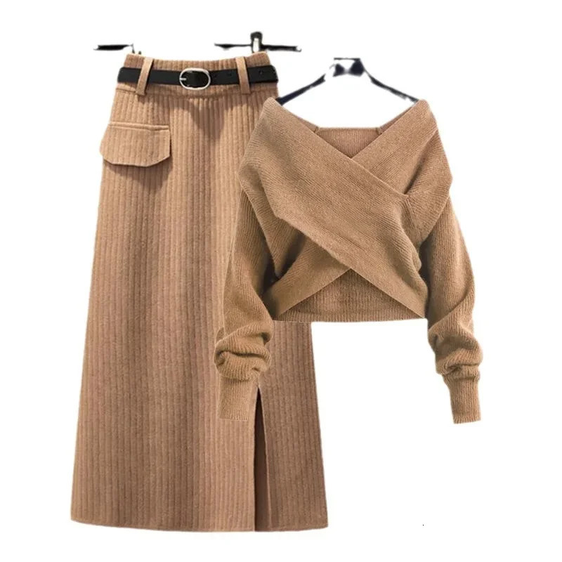 Plus Size Womens Winter Knitwear 2024 Style Age-Reducing Cross Top Sweater Slimming Skirt 2-Piece Set 241107