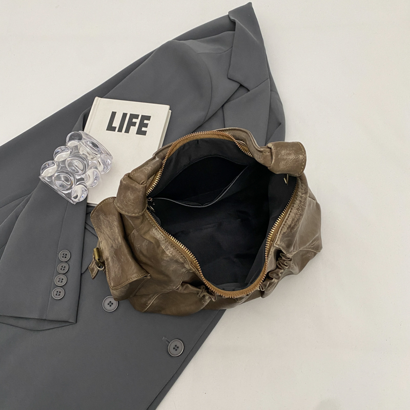 LEFTSIDE Retro Leather Shoulder Bags for Women 2023 Winter Vintage Underarm Bag Handbags and Purses Latest Fashion Hand Bag