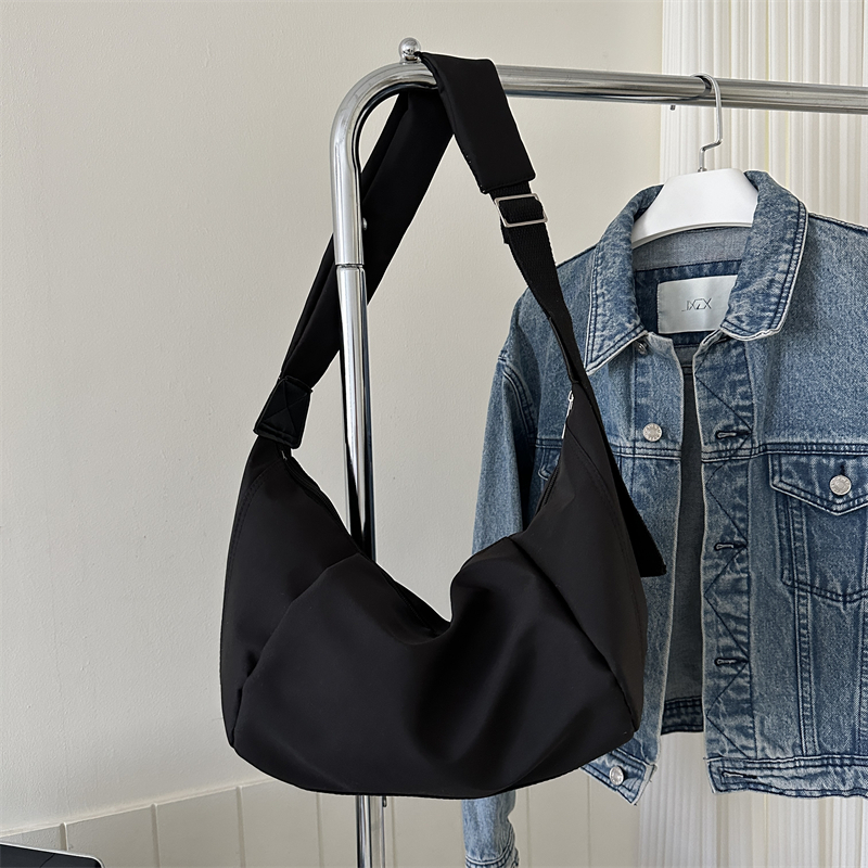 New Casual Nylon Women Bags Shoulder Bag Woman Crossbody Bag Hobo Bags Dumpling Bag Large Capacity Female Half Moon Totes