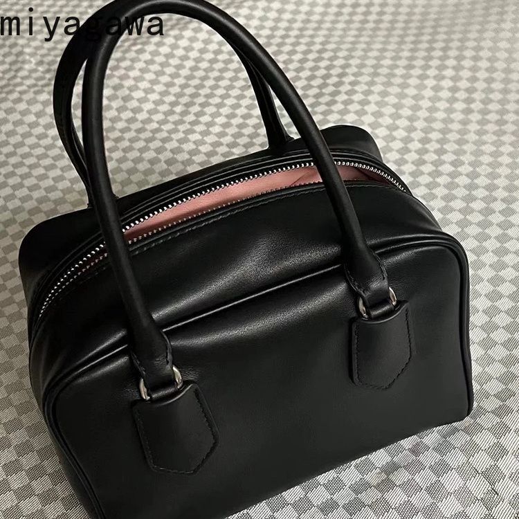 Miyagawa Korean Niche Design New Black Small Square Bag Bowling Handbag Causal Female Small Boston Commuting Bags for Women