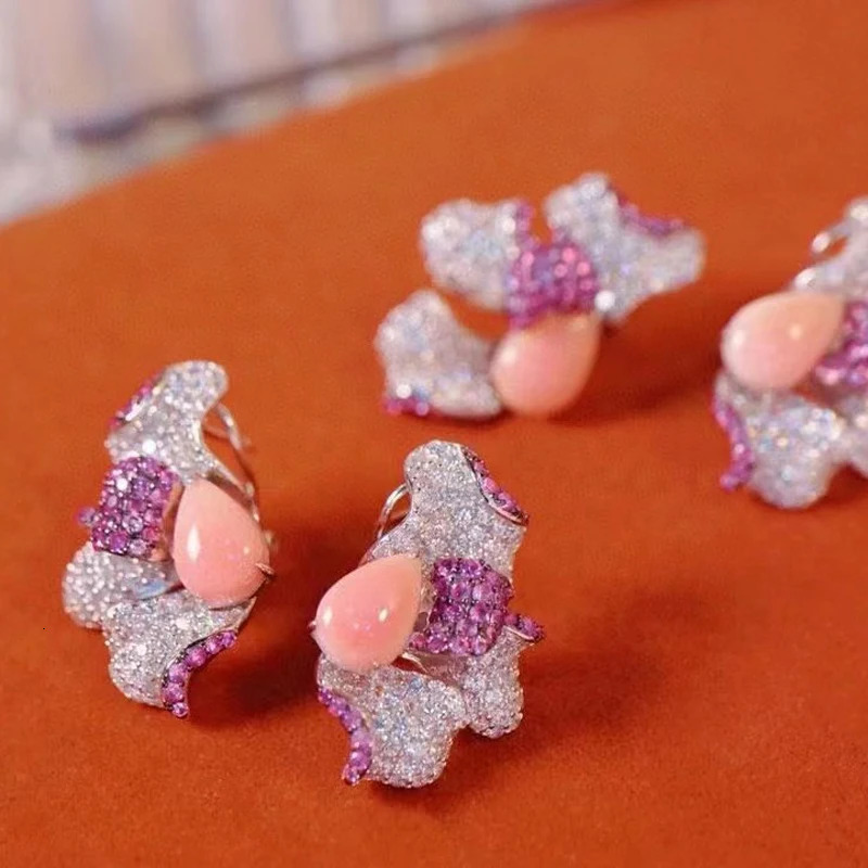 Pink shell mother of pearl earrings suitable for women exquisite jewelry 925 sterling silver cubic zirconia womens gift elegant retro 241106