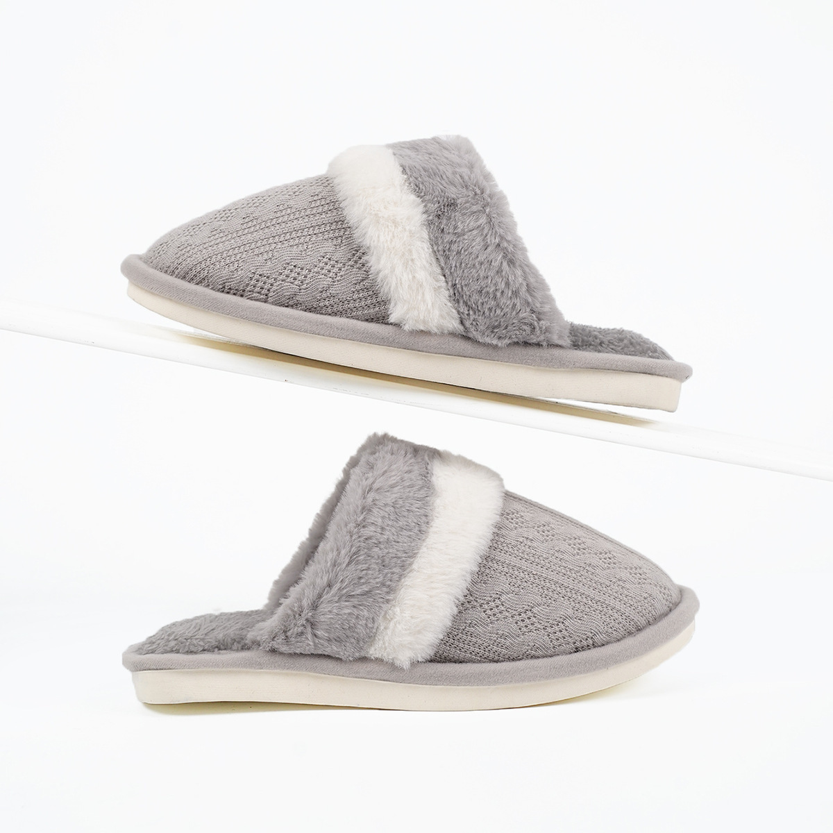 Men's and Women's Winter Home Warm Plush Thick Soled Cotton Slippers.