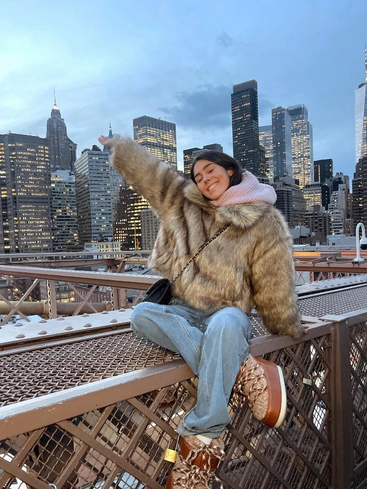 RR2887 Retro Short Faux Fur Bomber Jacket Womens Zipper Closed Fake Fox Fur Winter Coat Womens Faux Raccoon Fur Leather Jacket 241107