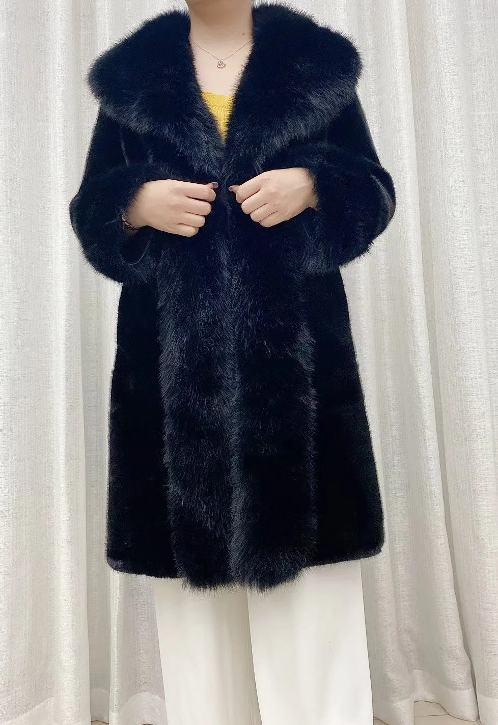 Artificial fur coat medium length artificial fox fur coat lapel womens coat loose and warm for autumn and winter 24 241107