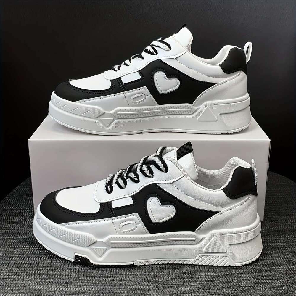 Women's thick soled color blocked fashionable love pattern low cut skateboard shoes, casual walking sports shoes .