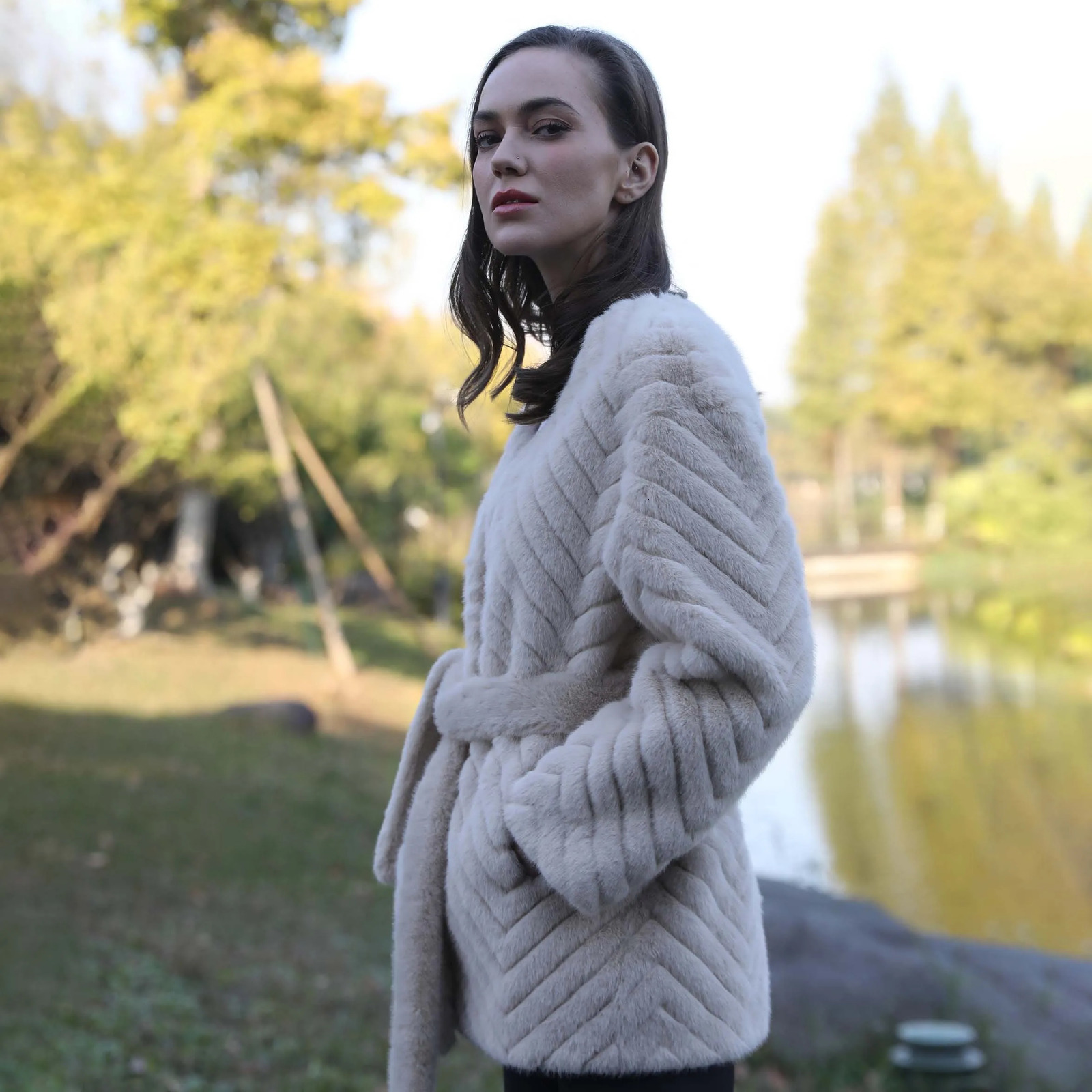 Womens faux mink coat V-neck strap style faux fur monochrome high-quality warm feminine 241107