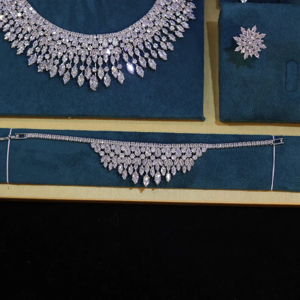 Fashionable white 5A CZ zirconia leaf earring necklace suitable for female brides wedding jewelry set Bijoux womens combination 241106