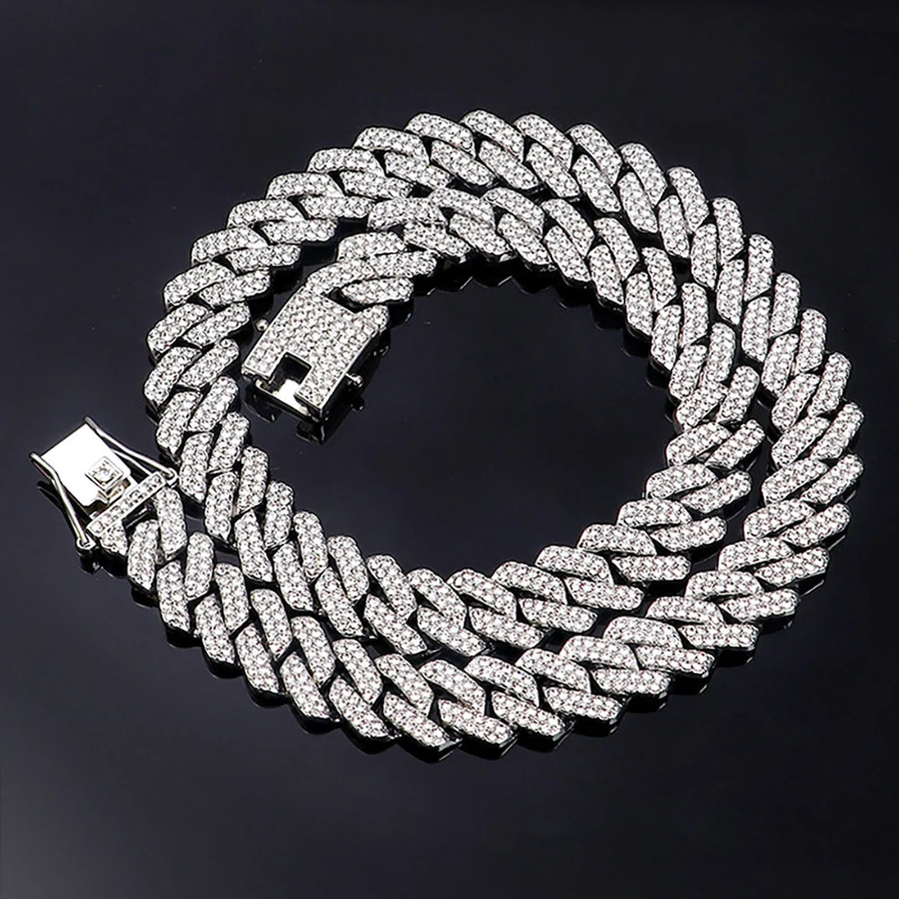Hip Hop Shiny 15MM Cuban Link Chain Necklace Women Men Silver Color Rhinestone Iced Out Cuban Chain Punk Jewelry Necklace Gift 241107
