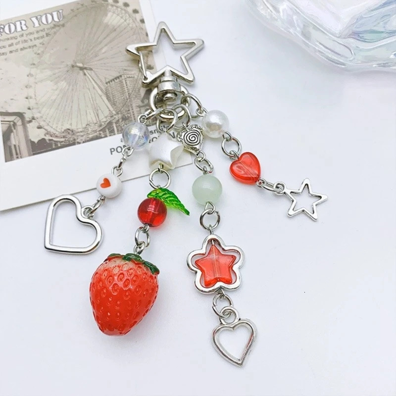 Strawberry pendant keychain exquisite fruit pendant keychain phone pendant with lanyard DIY backpack 241107