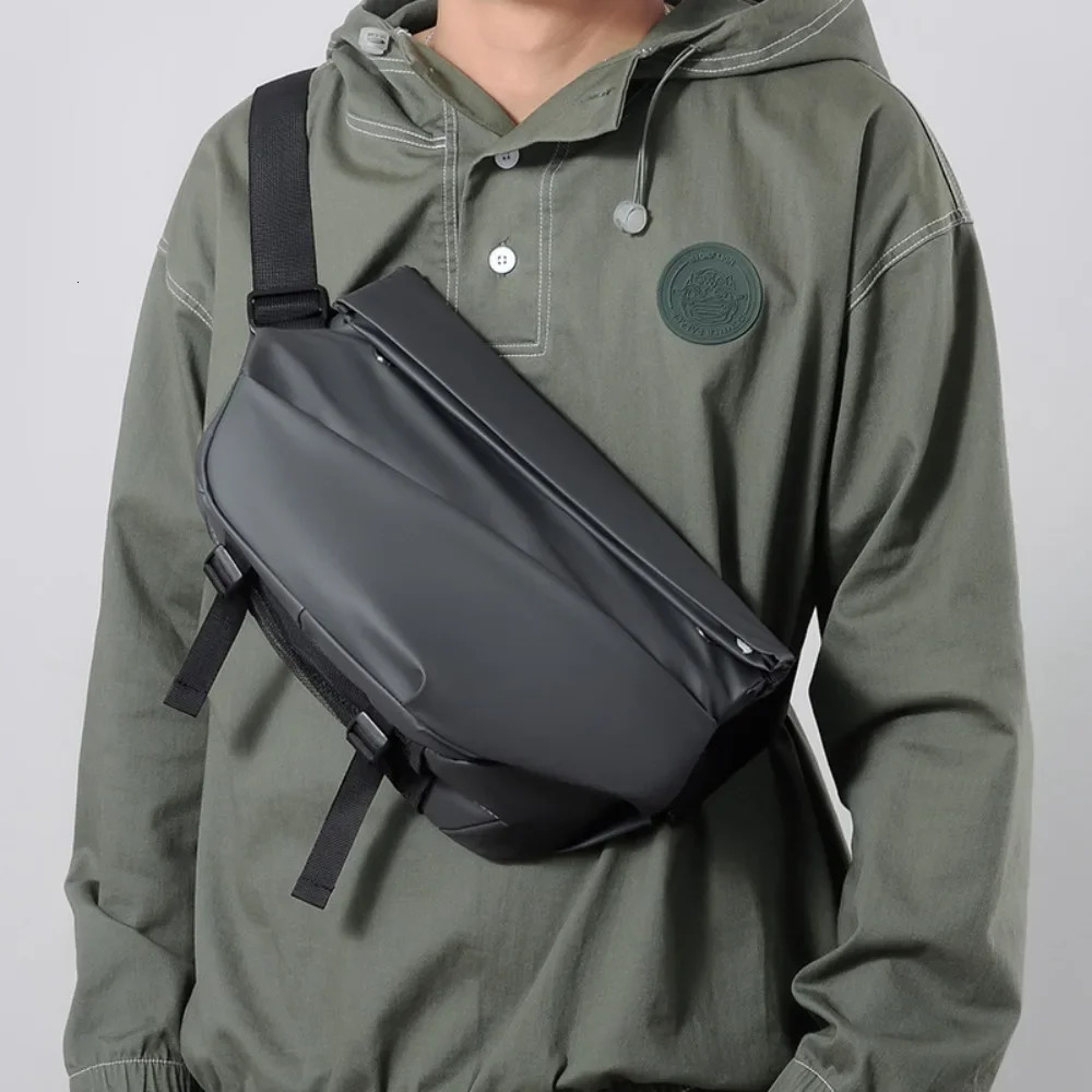 Premium Waterproof Magnetic Buckle Crossbody Bag Personality Fashion Men Messenger Black Minimalist Shoulder Bags 241106