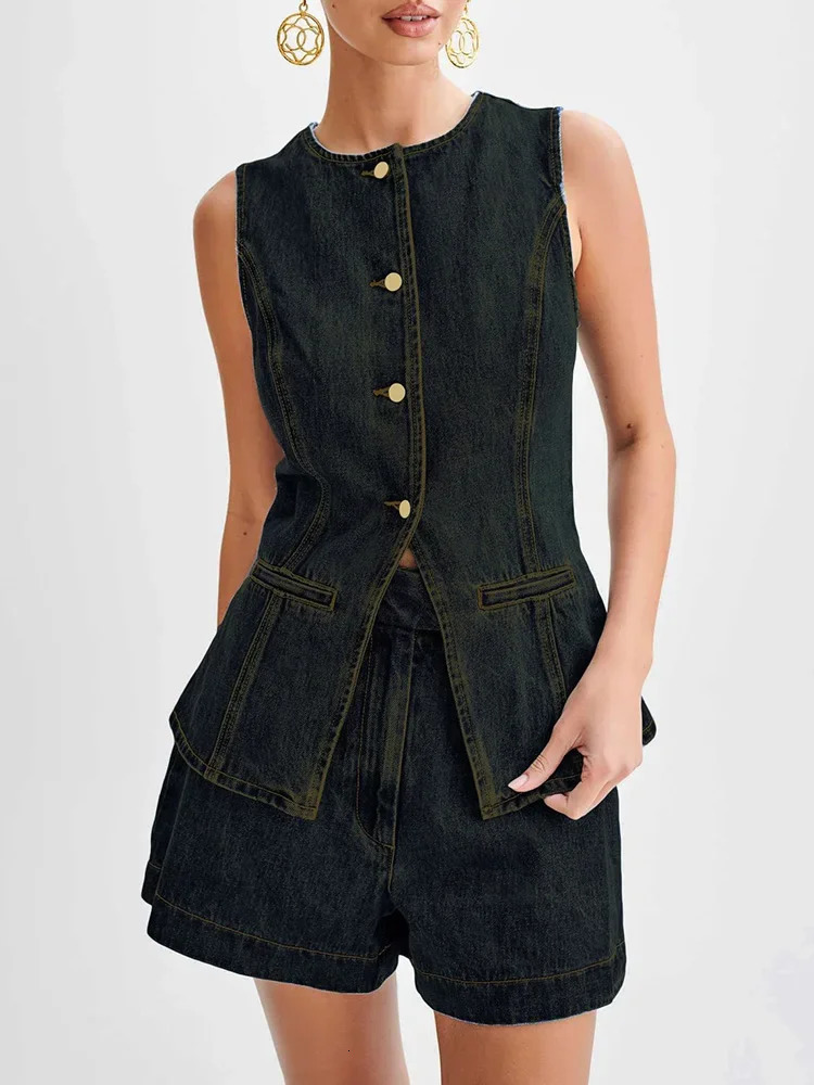 ULXH 2024 Women Streetwear O Neck Sleeveless Single Breasted Split Top 2 Piece Set Fashion High Waist Jeans Shorts Sets 241107