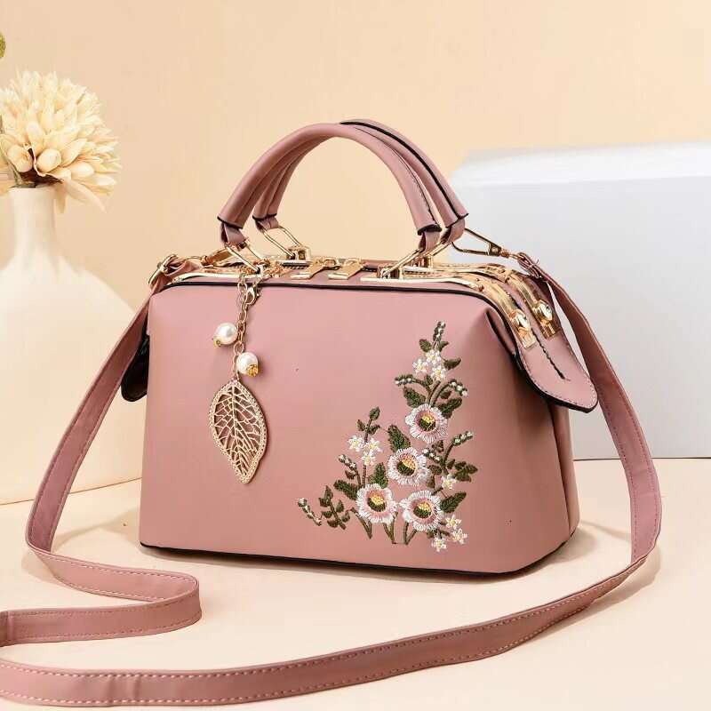 New high-capacity handbag Chinese style flower single shoulder bag, dignified and elegant quality women's bag bags