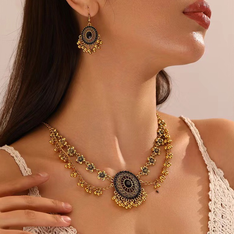 Ethnic Style Retro Oval Gemstone Necklace Women's Dual-use Exotic Style Vintage Diamond Inlaid Flower Bell Tassel Hair Accessory