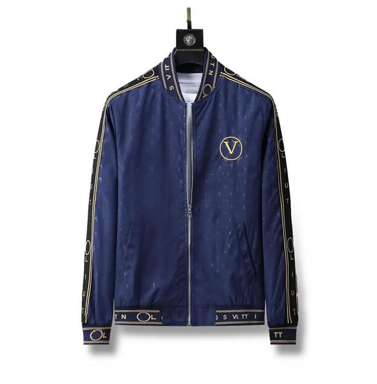 Men's jackets waterproof jacket outdoor essential casual designer men's Outerwear windbreaker hooded print letter fashionable men's jacket asian size