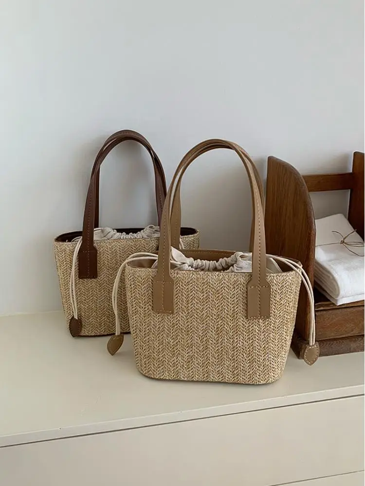 2023 Women's Leisure Grass Woven Handbag Drawstring Bucket One Shoulder Crossbody Bag Women's Travel Bohemian Vacation Beach Bag