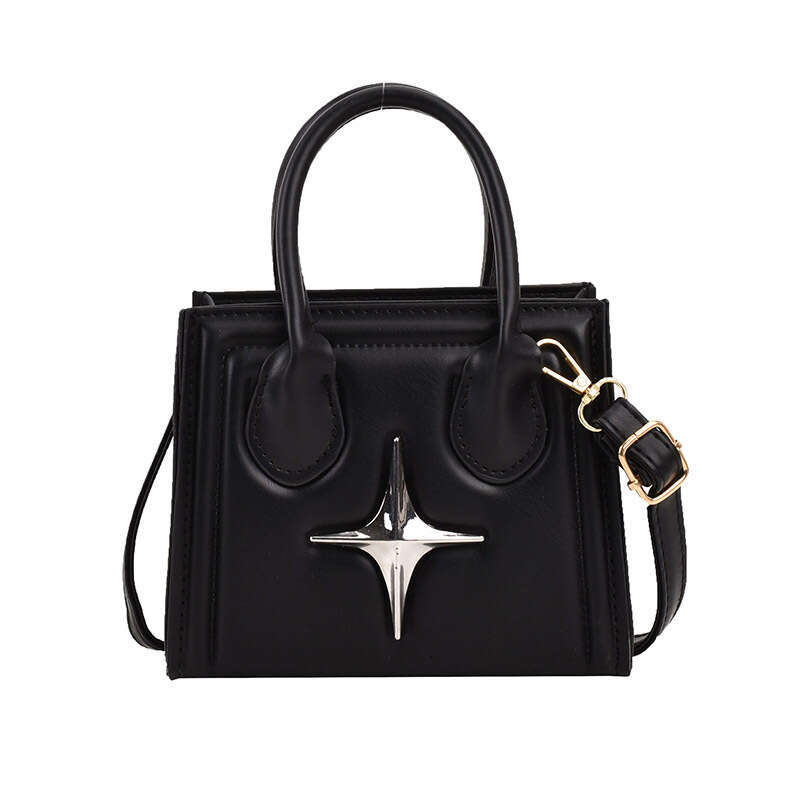 This year's trendy women's commuting leisure handbag 2023 autumn simple and stylish single shoulder crossbody small square bag