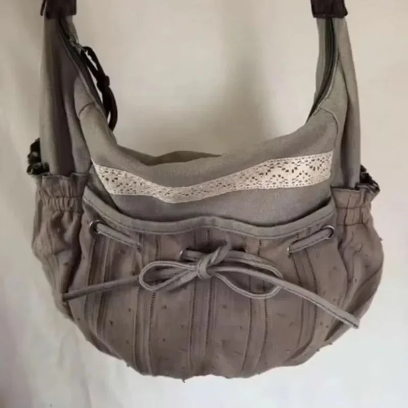 MBTI retro womens cross body bag Korean style fashionable canvas handbag Versatile casual large capacity shoulder bag 241107