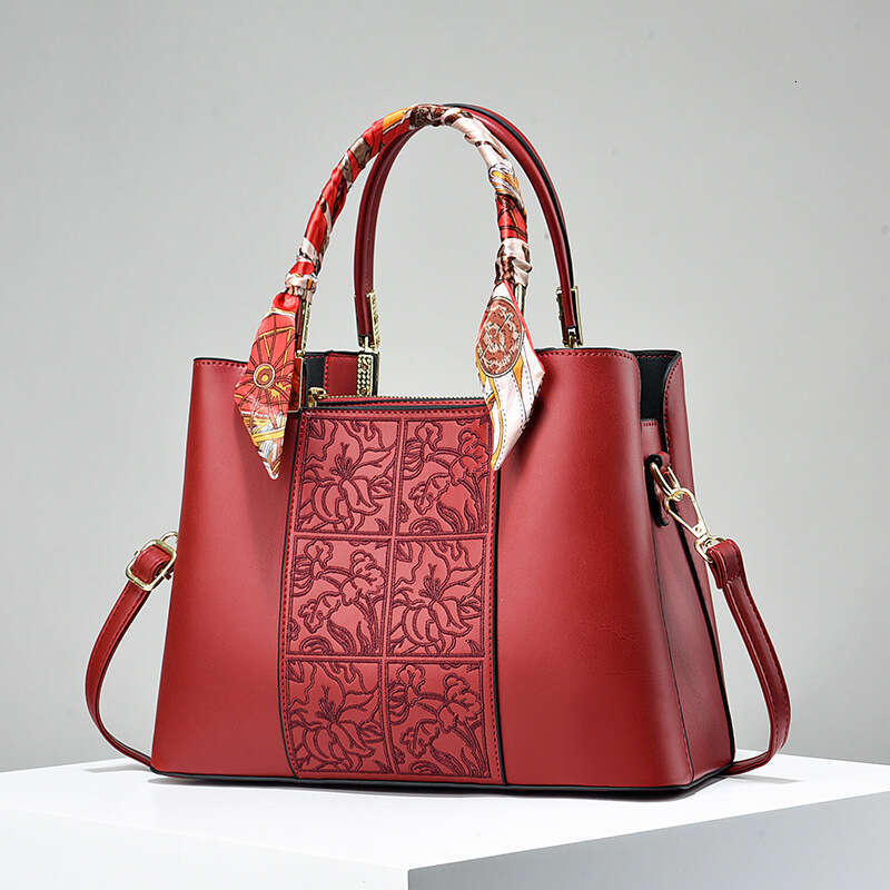 2024 Texture New Chinese Embroidery Mother's Day Women's Bag Mom Large Capacity Handbag Bags
