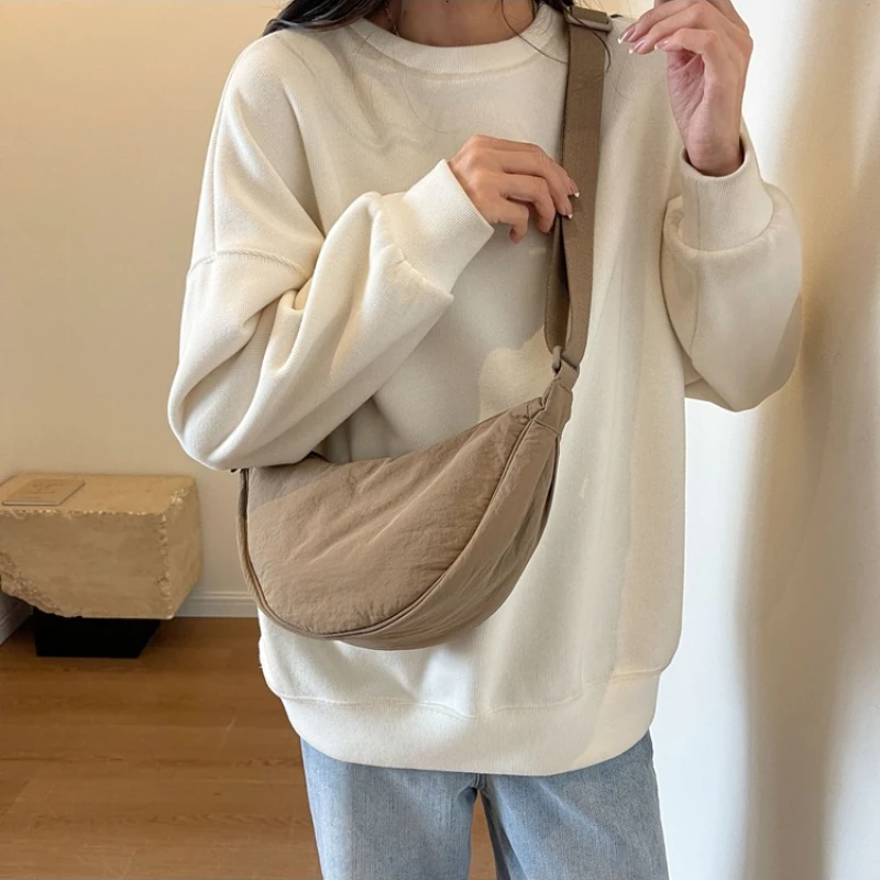 New Color Women's Nylon Shoulder Bag Casual Sports Female Hobos Crossbody Bags Fashion Large Female Fanny Pack Purse Handbags