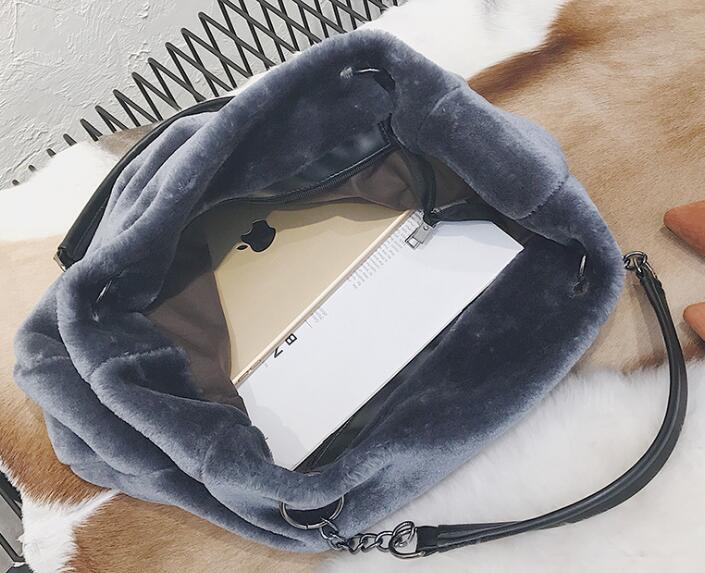 2020 autumn new plush women's bag handbag European and American fashion fur big bag