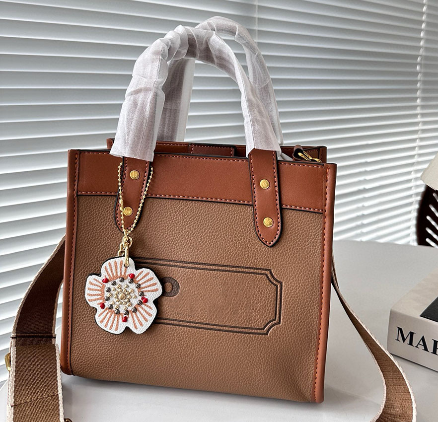 Coachshoulderbags Commuting Bag Tote Designer Lichee Genuine Leather FIELD Shopping Shoulder Crossbody Composite Purses Travel Wallet 74A