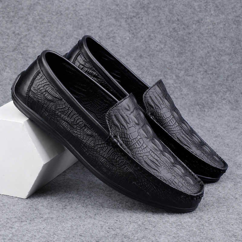 CMM Large Mens Bean Shoes Fashion Crocodile Pattern Mens Loafers Comfortable and Durable Lazy Shoes One Foot Kick Mens Shoes