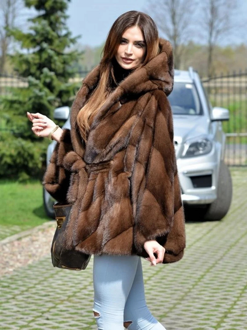 selling high-quality faux fur coat warm and comfortable hooded short faux mink fur coat 241107