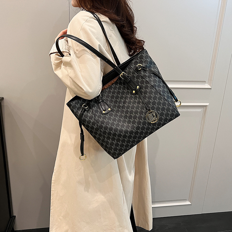 37*26*14cm Luxury Women's Shoulder Bags Designer Crossbody Shoulder Purses Handbag Women Clutch Travel tote Bag