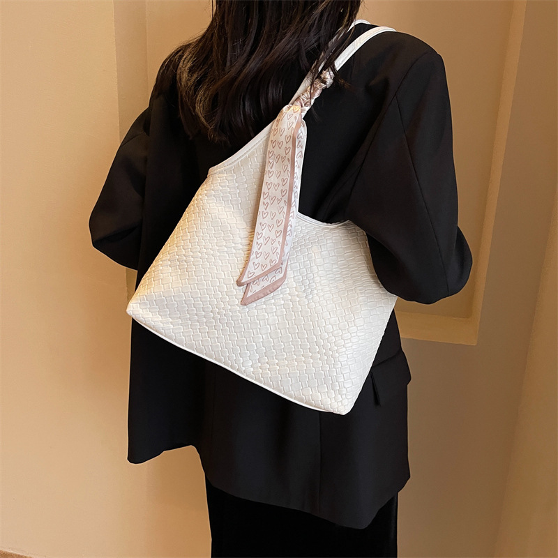 YOUDEYISI retro bucket bag: large-capacity women's bag, commuter shoulder bag, underarm leisure