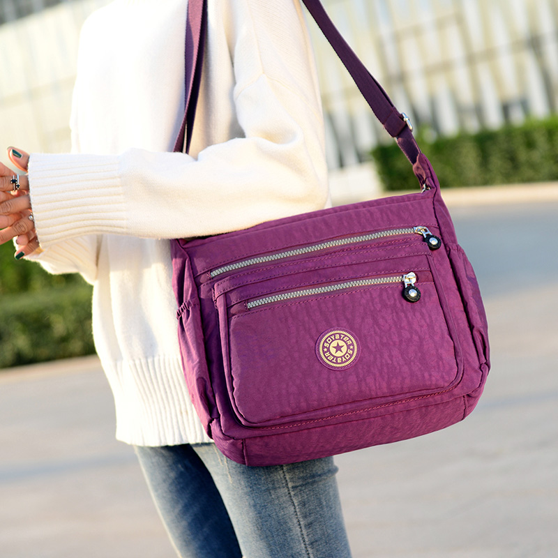 Bolso de hombro de tela de moda para mujer, bolso cruzado de nailon impermeable con estampado floral y cremallera, estilo preppy