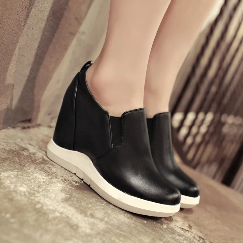 Hidden platform wedge sports shoes for women spring and autumn casual shoes comfortable wedge high heels red and white sports shoes for women on the p