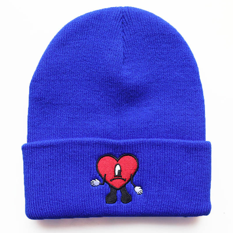 High quality design, men and women Pop Autumn/Winter Embroidered Hoodie Warm Knitted Cold Hat