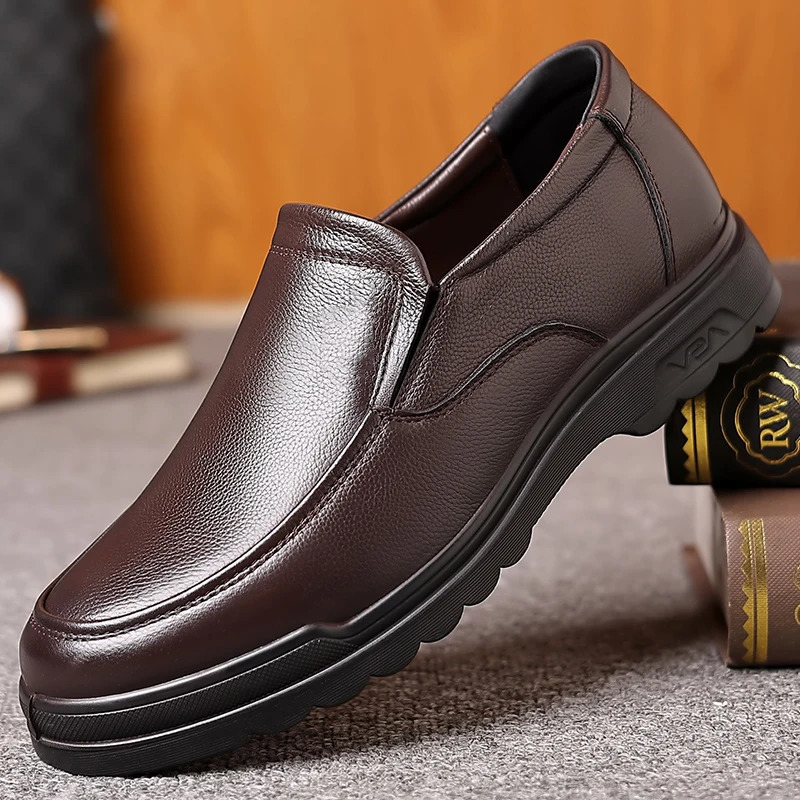 Handmade Genuine Leather Shoes for men Casual Soft Rubber Loafers Business dress Shoes Casual Plus Velvet Spring Autumn 241106
