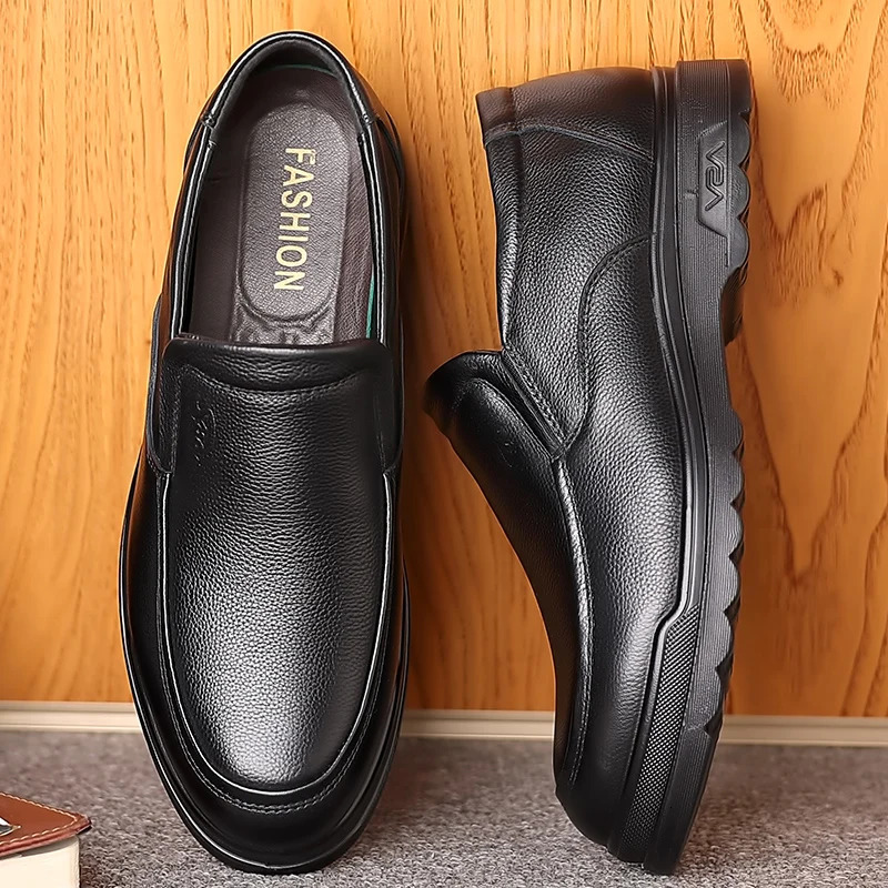 Handmade Genuine Leather Shoes for men Casual Soft Rubber Loafers Business dress Shoes Casual Plus Velvet Spring Autumn 241106