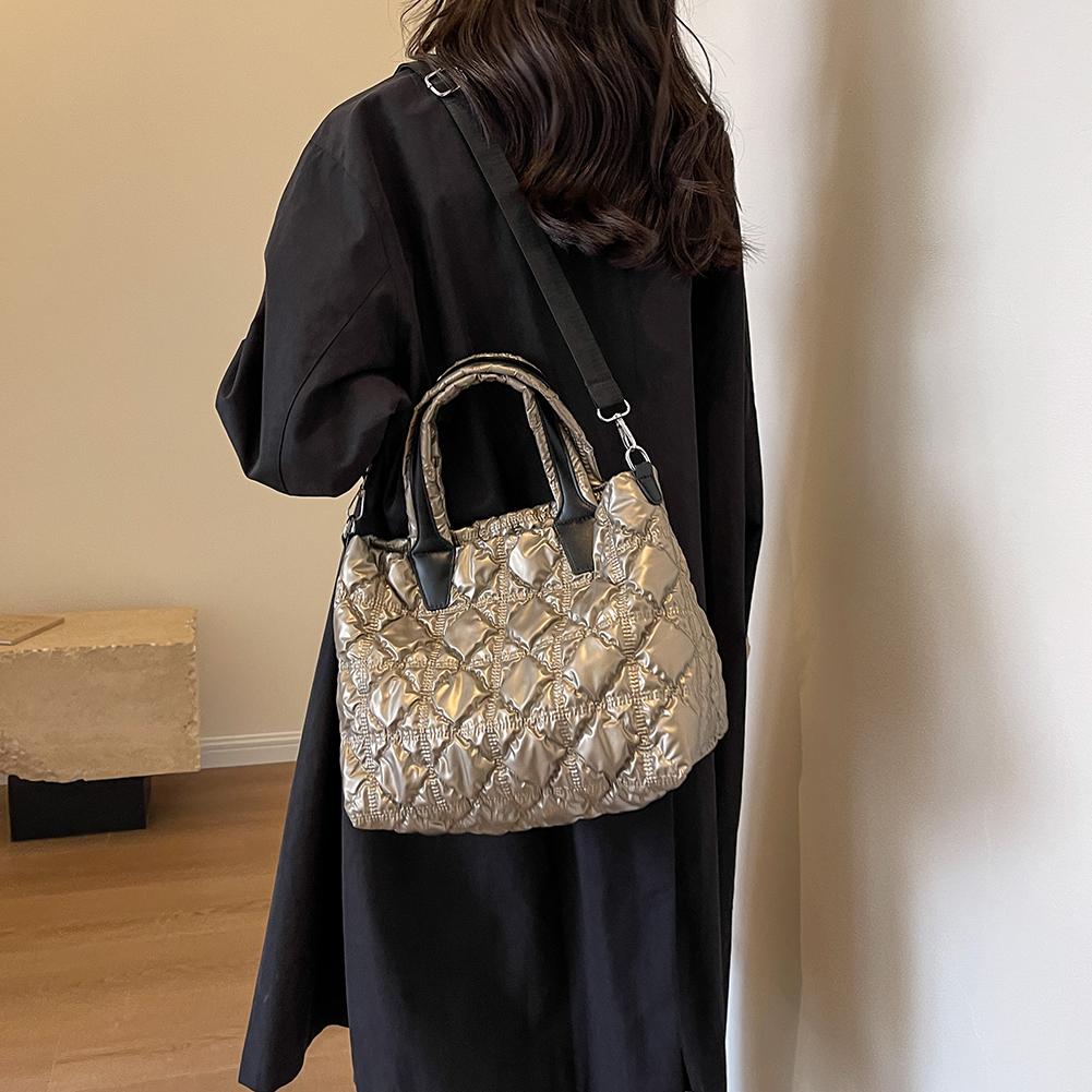 Women's Shoulder Bags Quilted Handbags Large Capacity Winter Fashion Cotton Padded Ladies Totes Female Shoulder Crossbody Bags