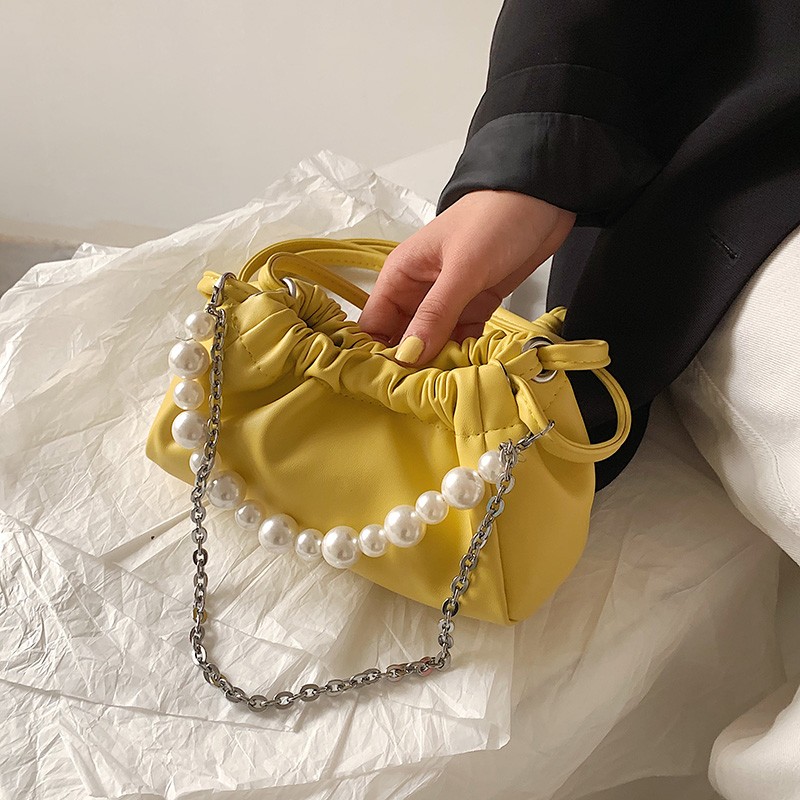 Women's premium texture luxury shoulder bag 2021new fashion designer pure color fold pearl chain handbag all-match messenger bag