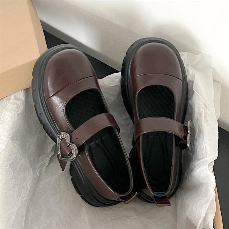Brown Lolita shoes womens heart-shaped buckle Mary simple shoes retro girl Y2K JK uniform high heels platform role-playing shoes 241106