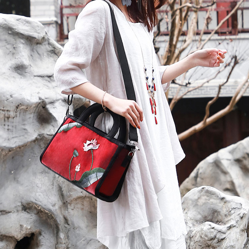 Veowalk Velvet Flock Women Embroidered Canvas Shoulder Bag Elegant Ladies Vegan Leisure Crossbody Evening Handbag Medium