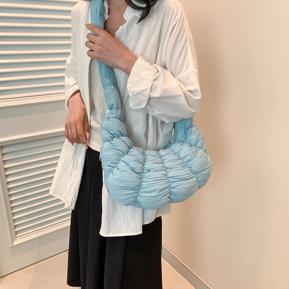 Pleated Cloud Dumpling Bags for Women Pleated Underarm Bags Large Handbags Bucket er Bags Ruched Handbags Fashion Crossbody Bags 241106