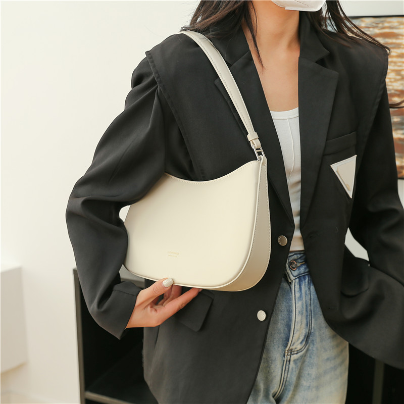 Top Quality Soft Leather Half Moon Tote Bags for Women 2023 New Fashion Luxury Designer Handbags Female Hobos Shoulder Bag