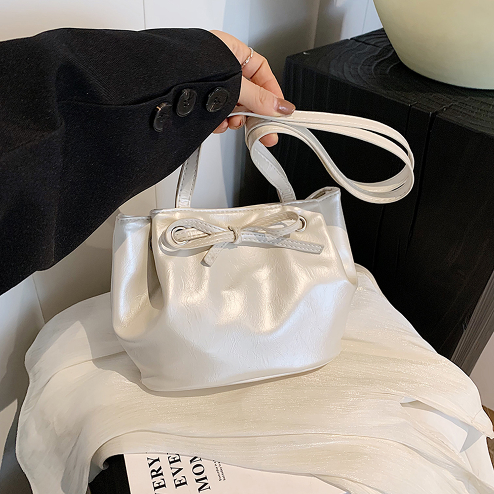 Women Simple Tote Purse Large Capacity PU Bow Underarm Bag Stylish Armpit Bag Solid Color Simple Bucket Tote for Party Vacation