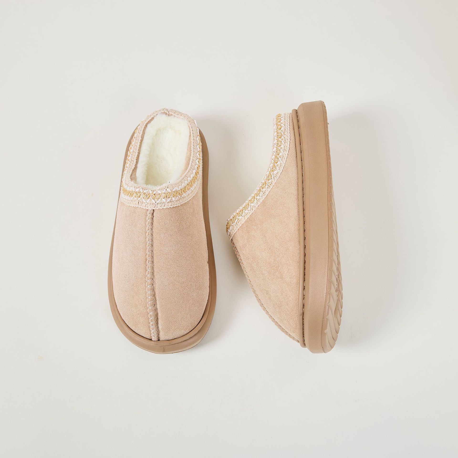 Winter Couple Thick Bottom Home Ethnic Style Warm Cotton Slippers with Velvet.
