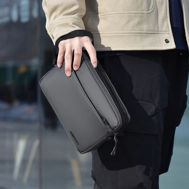 Mens Messenger Bag Outdoor Waterproof Shoulder for Spring and Summer Multifunction Durable bag men w241106