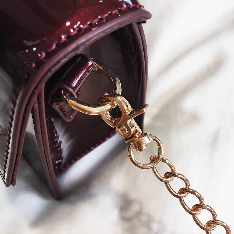 Razaly brand designer good quality mini purse handbags small bag simple flap gold chain patent pu leather beach shoulder 2018