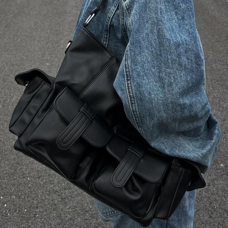 Retro Punk Style Hot Girls Underarm Bag Pu Leather Women's Shoulder Bags Fashion Design Female Multi-Pocket Handbags Purse
