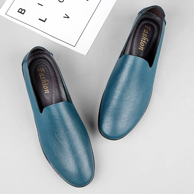 Spring and summer mens casual leather mens shoes simple Moseats sliding driving shoes outdoor boat shoes handmade lazy apartment 241106