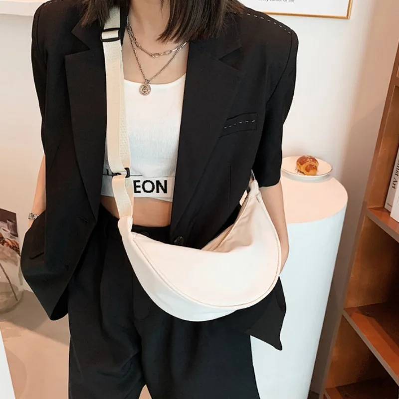 Fashion Shoulder Bag Women Solid Color Nylon Crossbody Bags for Women Casual Satchels Wide Strap Canvas Chest Bag Small Handbag